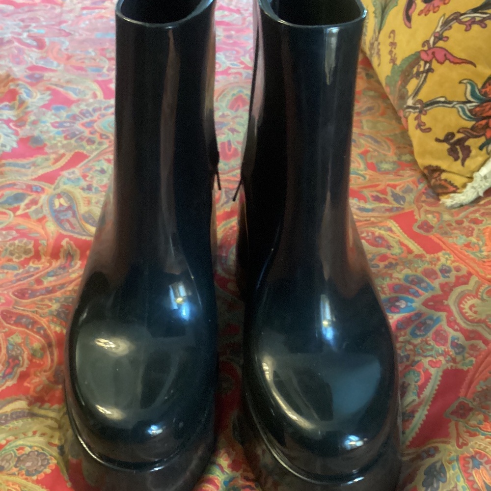 Melissa size 9 black